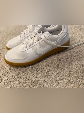 Nike White Low-Top Sneakers with Gum-Color Sole